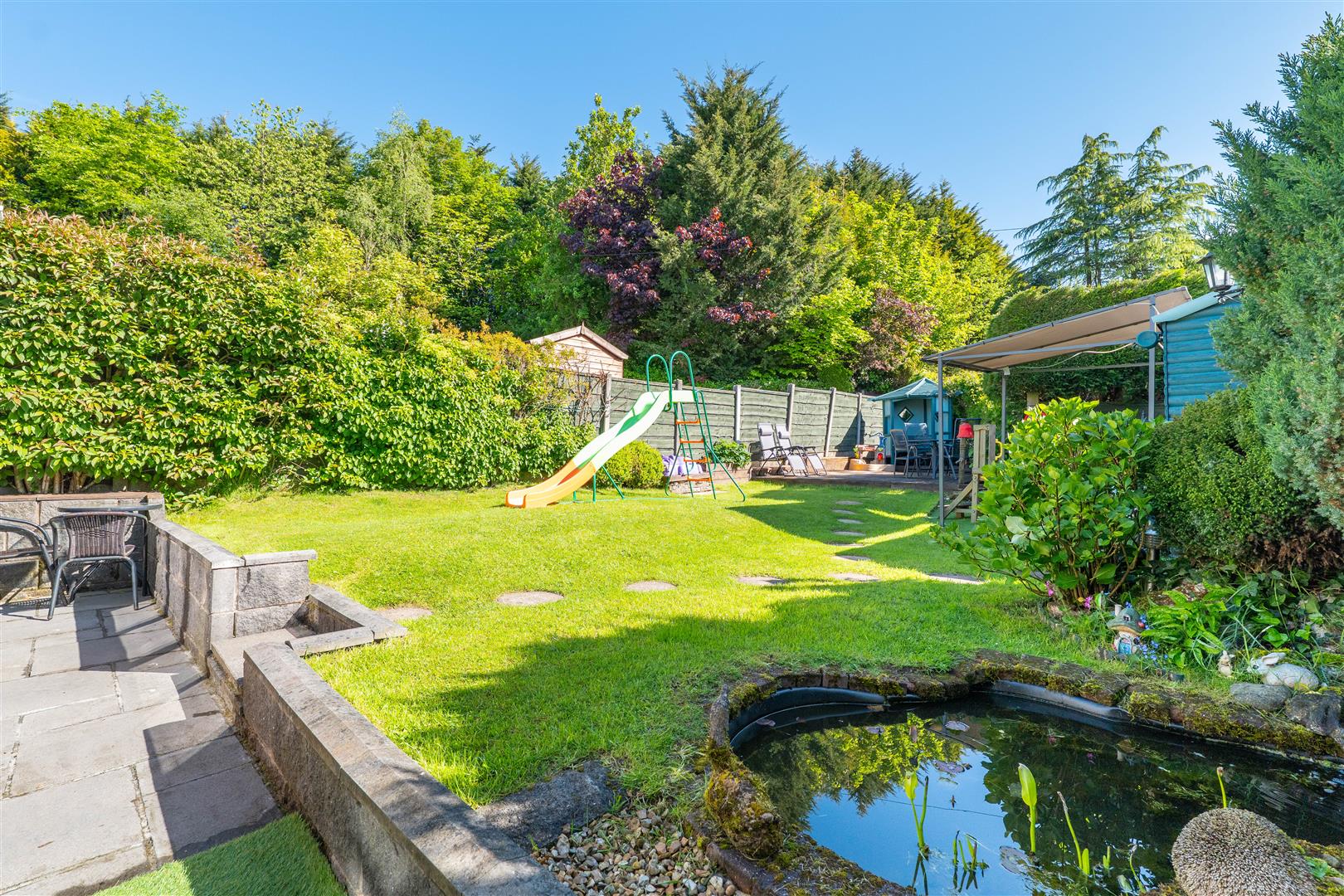 3 bed property in Marwood Close, Manchester